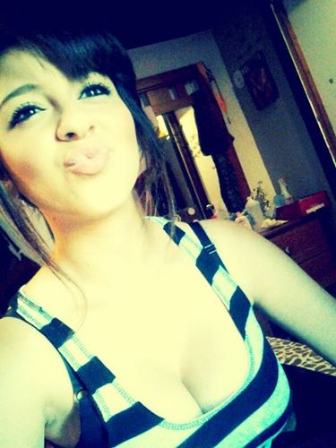 Georgy ♥ | | 16 | | MvHs c/o 15 | | Single ;* | |