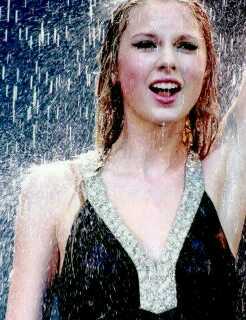 Follow @AweCimSwiftie for free 20 follows!