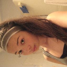 Twitter Fanatic!! FOLOW ME, I FOLLOW BACK :)