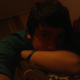 GulsevenBerat's profile picture. Taniyan Bilir :)