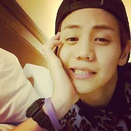 อันยองฮับ ผมยังโยซอบฮับ ผมน่ารักใช่มั๊ยล่ะฮับ ฟอลมานะครับ ผมรออยู่*ยิ้มหวาน*