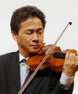Violinist, 부산예린교회 장로, 경희대학교 음악대학(졸), Chicago  Musical College of Roosevely University수학, Frantz Schubert Konservatorium in Wien(졸) 
Violin performance DIPLOM.