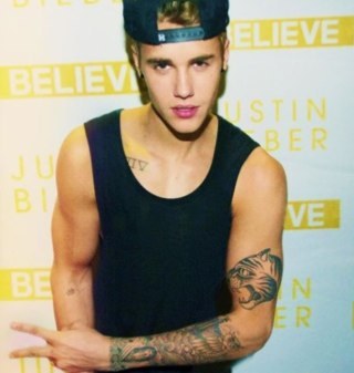 SwagggyyBieber's profile picture. Justin is my idol, he's such a great human being who brings us perfect music and does everything he can for his fans ❤