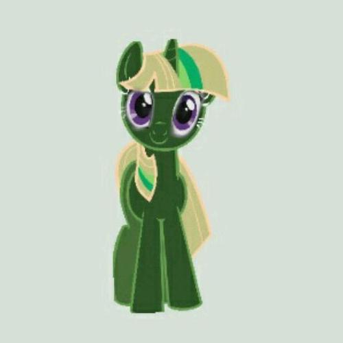 I'm a 13 year old girl that loves MLP and Warriors. Instagram&Soundcloud: mlp_stuff