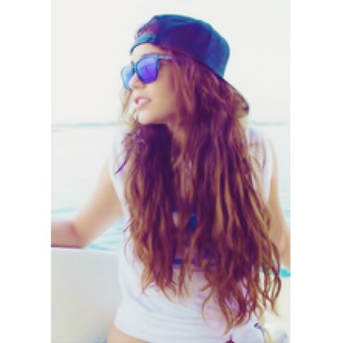 FOLLOW BACK SUR MON COMPTE OFFICIEL @justinxdrauhl SINON J'UNFOLLOW.