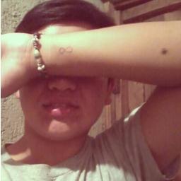 Futuro Fotografo Profesional & Cantante ♥ http://t.co/CA6cxllzWA