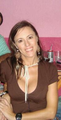 linaliculpi's profile picture. Ser esta é a questão Imagino: tudo no presente. Se nos perdemos em pensamentos vãos, o tempo é o pior inimigo. Não espera...Paassa..