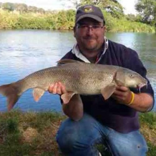 Mad keen fisherman, oxford united supporter and so so golfer. Former at sparsholt college student with a BSc in aquaculture and fisheries management