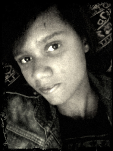 Bonjoviana, 14 anos, amo rock, gosto mt dos meus amgos ...