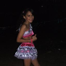 Oiie, sou a Isabelly Lúcia Satisfação. 11 anos, Ballet, Amigos, Cinema. subrinha preferida da @lidiane_melos2. Me segue ai vai .