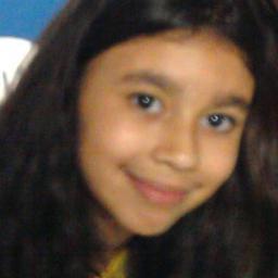 Amo lasanha!! Sou fã de One Direction e amo estudar (:eu sou timão