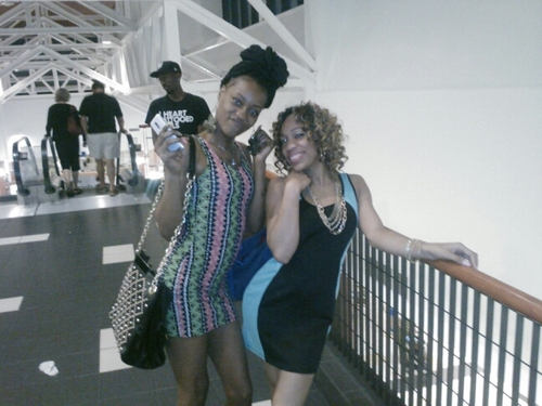 Glamorous**Beautiful** #FollowyaASSback,, #TeamTaurus ,, that's all ya need tu know bye now.