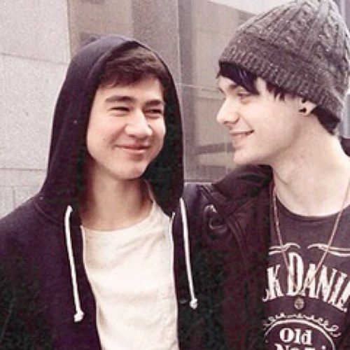 hornymalum's profile picture. 