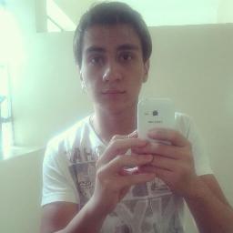 E pra não dizer que eu não falei do ódio, digo, pra que falar? Falar sobre o demônio é igual um convite pra ele entrar.