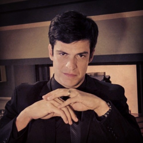 Quero que todos meus anjinhos me sigam.