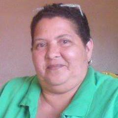 Ser Humano, sensible...mujer, 20 años de espiritu.. madre de Mabel y abuela de Jose Ricardo, Stacy y Samantha...ellos llenan mi vida....madre y maestra!
