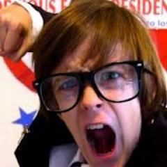 FalloW ME Iam coDEIous The famOus YOUTUBER 8D