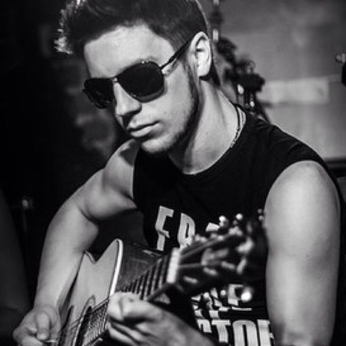 JD_LaScala's profile picture. LaScala. Guitar, sound production.