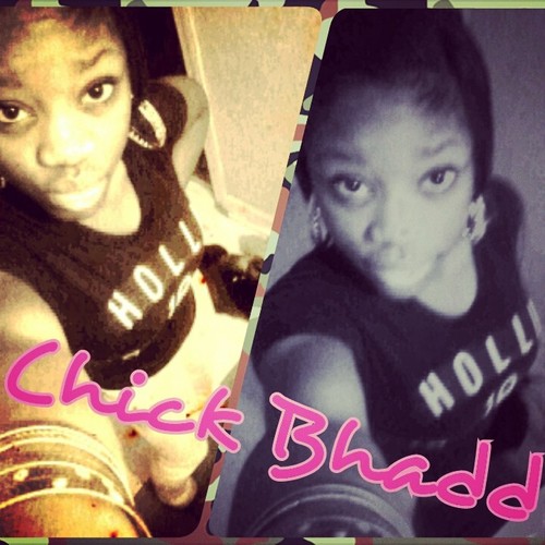 Thuggin and Bold....The haters goiin to hate so im sitin bckk relaxing;) #cute #loved #yours # biitch dnt kill my vibe... :) Im never alone......