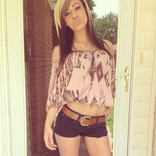 KendraBlaiir's profile picture. alllll u need is a lil bitta weed. ;)