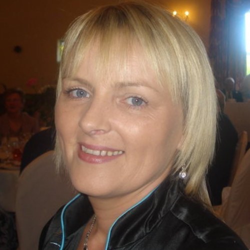 ashlingcarr's profile picture. 