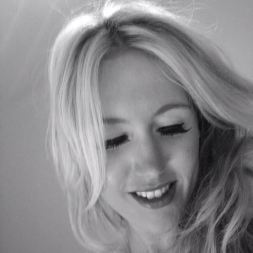 emmapeeps88's profile picture. Head Over Heels : instagram : EmmaJPeeps