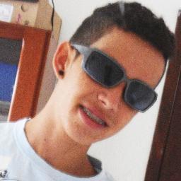 Saca Só

As flores são bonitas em qualquer lugar do mundo
Muita gente tem forma mais não tem conteúdo..♪

CBJr