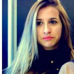 Assim ela é uma troxa, ela sabe que me ama mais ñ qé admiti mas ela sabe q se precisar d mim vo ta sempre ak e não sigam ela e sim PERSIGA-ME'' @Gordinho_Secsi