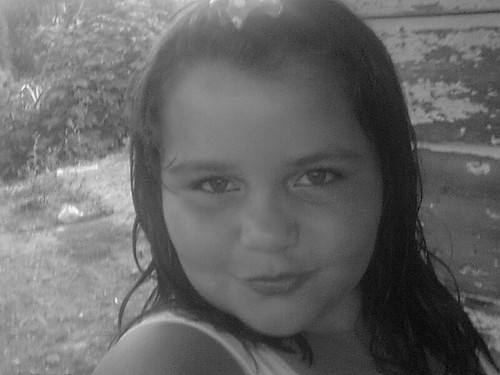 @__NicoleLuana__ Minha Perfeita :3
Tenho Apenas 10 Aninhos!