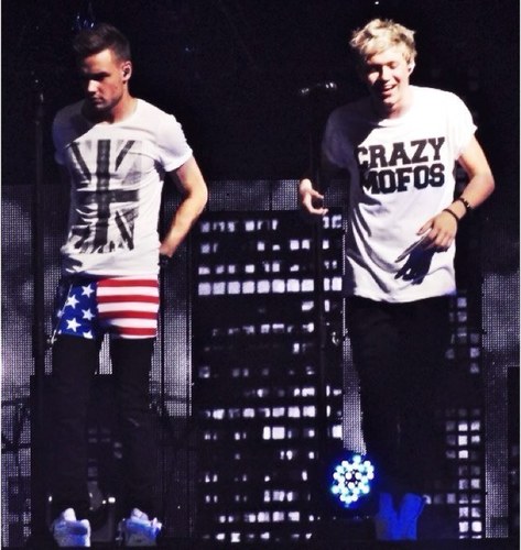 Follow me! Directioner.(:
