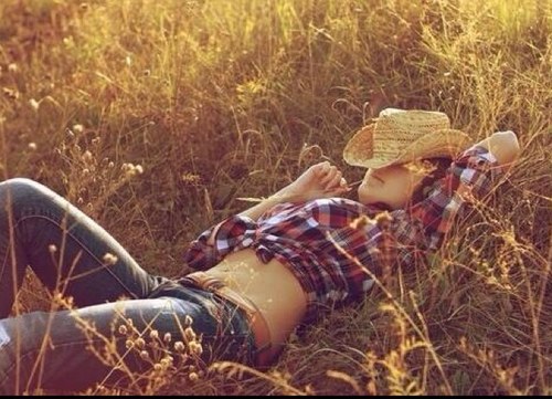 Country__Thang's profile picture. country girl. #teamchevy love to fish & mud. guys with lifted diesels are my weakness. oh & @TheBrunette_14 is my twitbff.