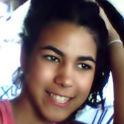 Eu ñ sou tão doc quanto pensam e nm tão azda como gostaria.sou curiosa,desconfiada,preguiçosa,tenho coração mole,insisto em acreditar em sonhos e final feliz.