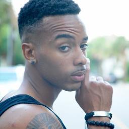 MannieSC's profile picture. Flyest Youngin U Know ✈ Music Moves Me ♬ ★ Jesus Walks With Me ♕