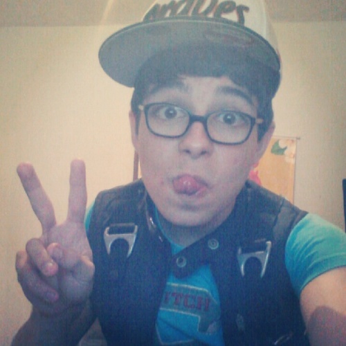 Corinthiano, Boleiro, ousado, alegre & feliz *---* Boyfriend da @chloeprincess_ :)