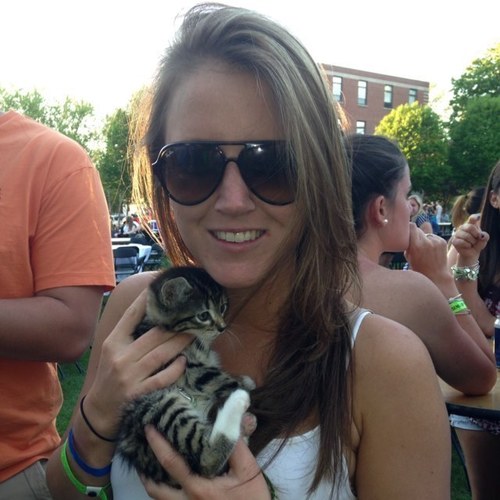 CourtneyBoli's profile picture. 