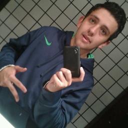 Heeeey, @amanda_eillen aqui, eu amo muito esse guri e ele é somente meeu e de mais ninguém, coisa linda da Mandy te amo muuuuuito *-*
