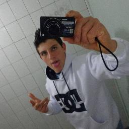 Chato ,feio,burro, mas felizz