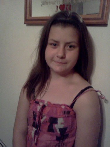 hi I am Rebecca Mclain I love One Direction and if you follow me I will follow u back