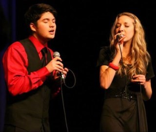 justsing_lyn7's profile picture. faith. music. love. smile.