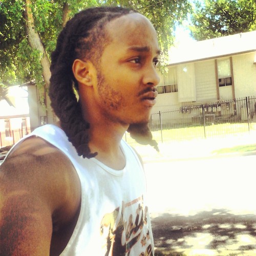 Its_da_Locc19's profile picture. INSTAGRAM : Its_da_Locc19 I follow back.. Money talks Bullshit Walks