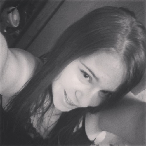 Hey you! Yes you reading my bio! Stop! Now that you're here you might as well follow (: