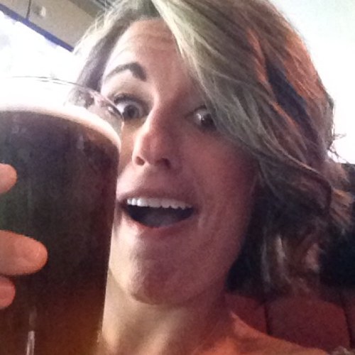 Elizabeth Slocum (IzzyBabe) Twitter