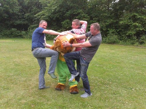 Deelnemers Carbagerun wintereditie 2013 en 2014. Drivers: Gerben (Geppo), Erik (Big Catch), Gerhard (Deadly Daddy), Roberto (Rocco).