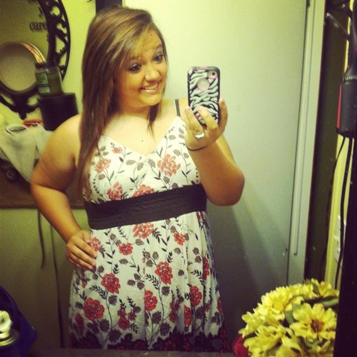 Mercedes LaDawn Eaton(: 18 years old. follow me(: