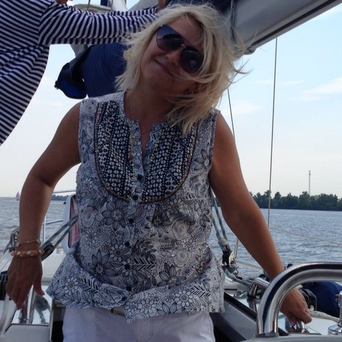 aksan_j's profile picture. 