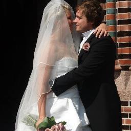 Kombo85's profile picture. Bookmaker for Betsafe, stolt far og Gulset spiller. Allsidig amatør fra innebandy keeper til spydspiss i fotball.