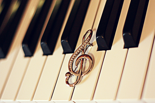 RobadaPianisti's profile picture. https://t.co/c2blBKuRCb https://t.co/WH3uVYC3rk
robadapianisti@gmail.com  #RobadaPianisti