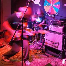 ItsFandL's profile picture. Band. Does music and talking and stuff. Two piece. Indiepop/postrock ha! Members: @duncautumnstore and @DarrylEJohnson