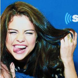 #SelenatorsForever #Lovatic #Belieber.