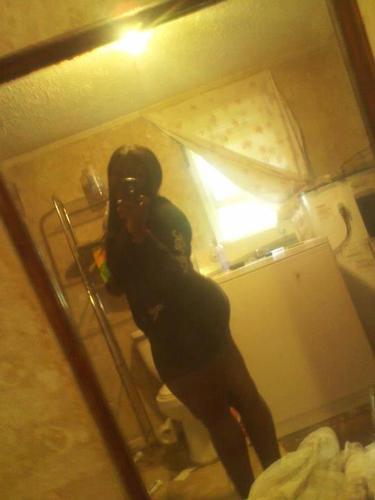 DaneishaDarden's profile picture. smile through tha pain......:)